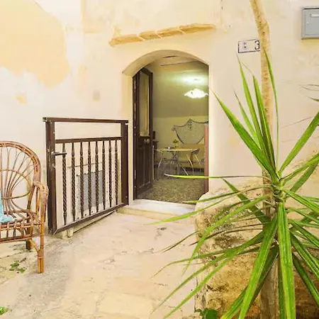 Holiday home Casetta Edoardo